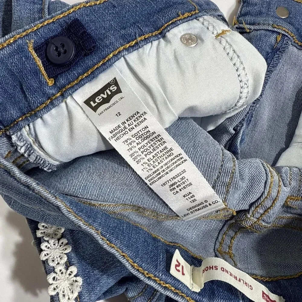 Levis levi blue